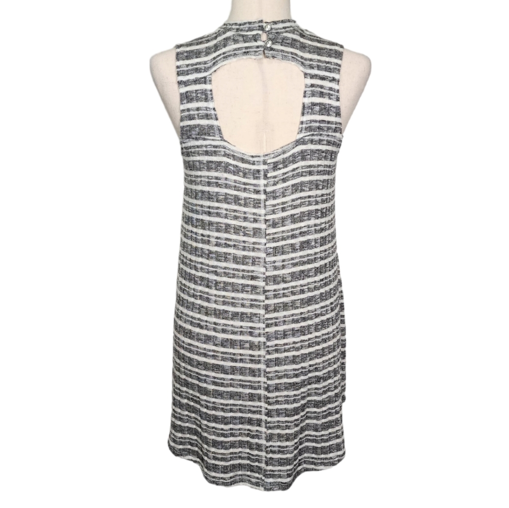 Blu Pepper Crew Neck Curved Hem Sweater Knit Tunic Raw Edge Peek Back S